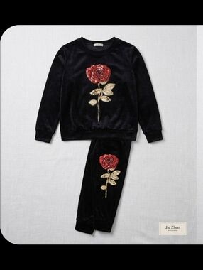 Elegant Black Velvet Jogger Set with Sparkling Sequin Roses - XL - New